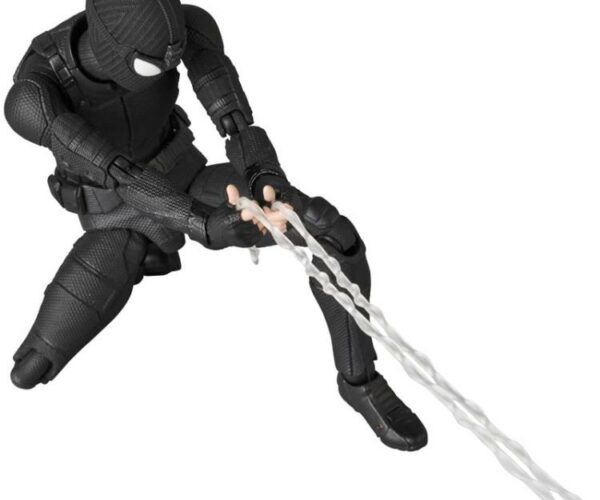 Spider-Man Far From Home MAFEX No 125 Spider-Man Stealth Suit